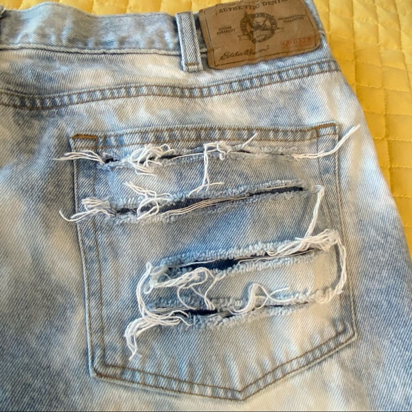 Destroyed , Distressed & Bleached CutOff Shorts 40 - Picture 4 of 7